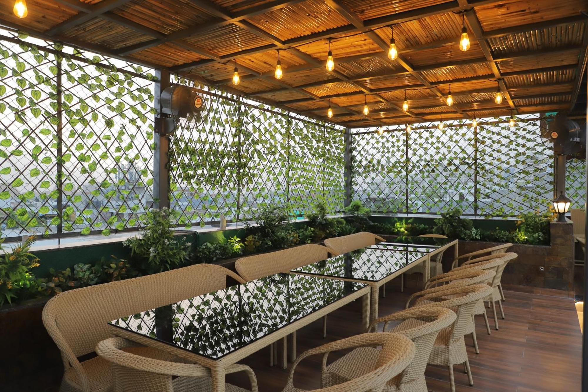 Hotel Haris Mg Road Gurugram Gurgaon Exterior foto
