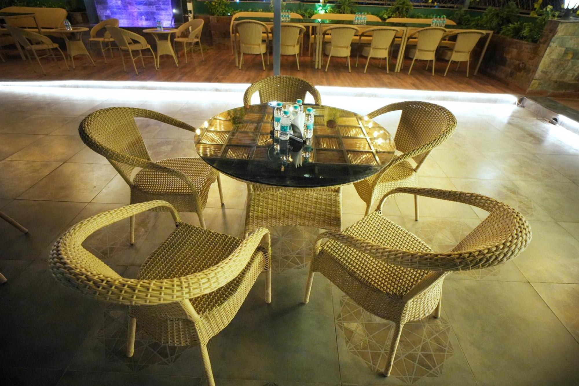 Hotel Haris Mg Road Gurugram Gurgaon Exterior foto