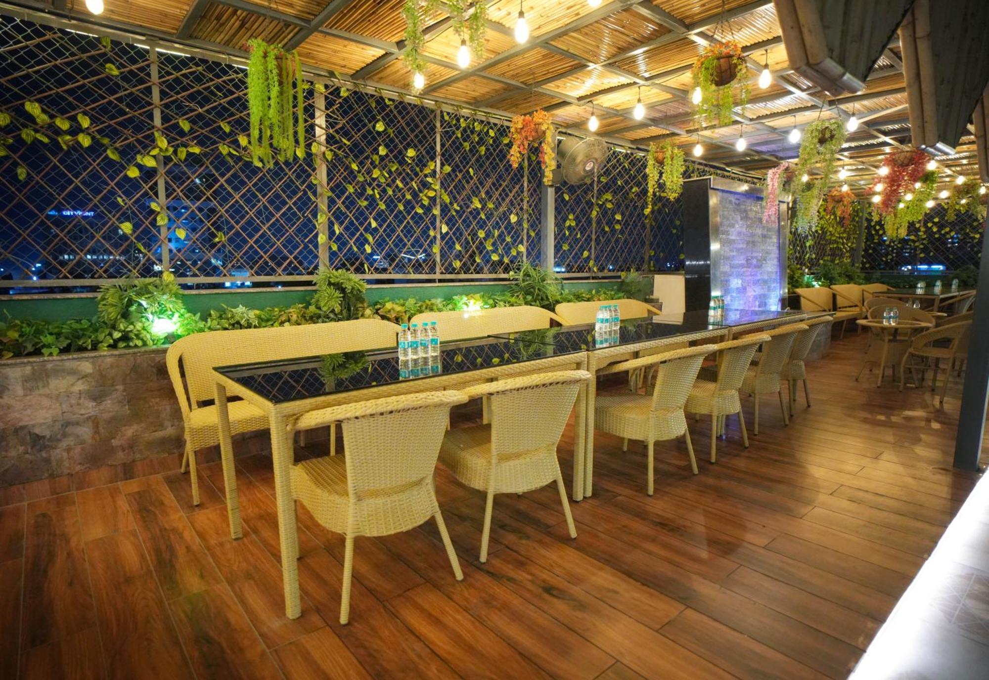 Hotel Haris Mg Road Gurugram Gurgaon Exterior foto