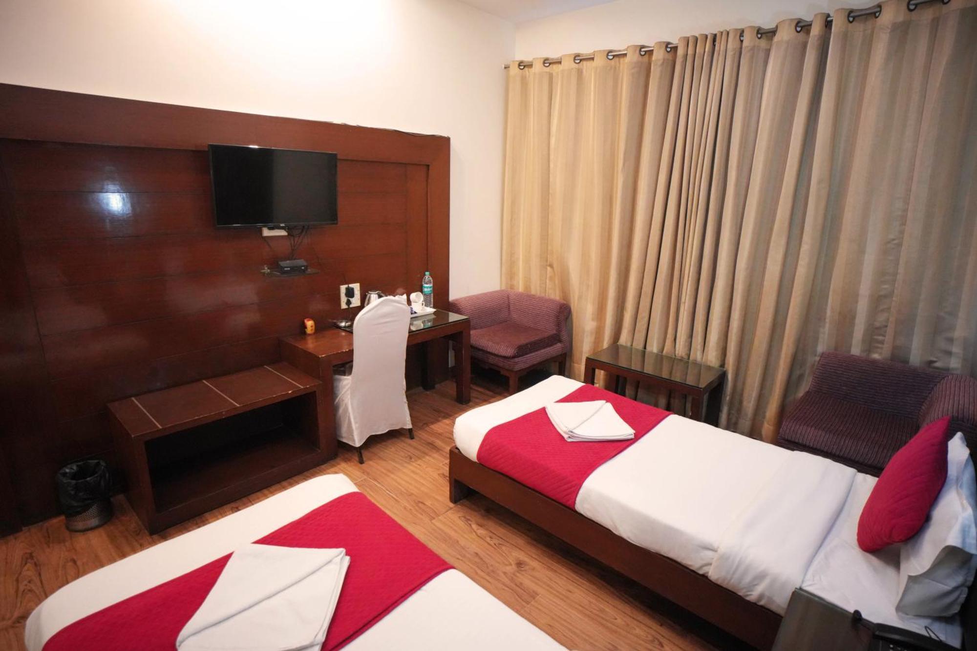 Hotel Haris Mg Road Gurugram Gurgaon Exterior foto