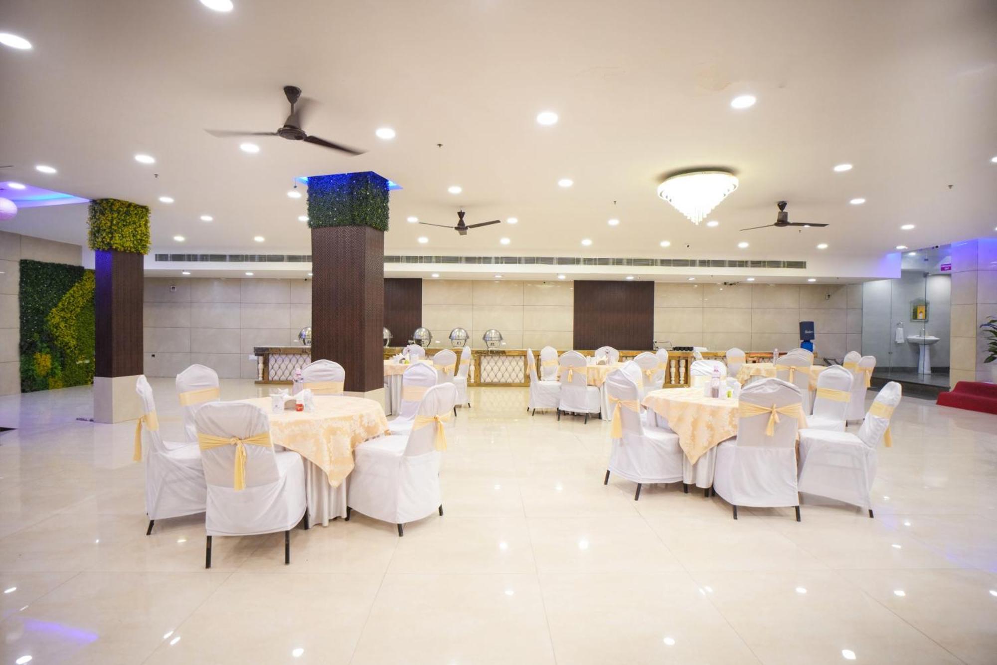 Hotel Haris Mg Road Gurugram Gurgaon Exterior foto